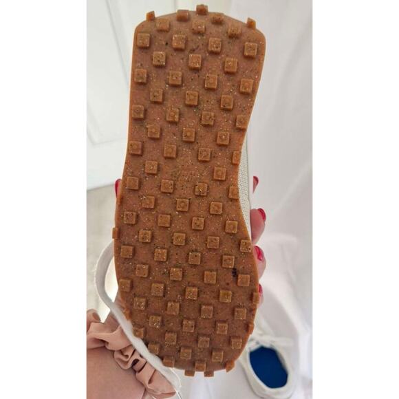 Nike LD-1000 Women's Size 8.5 White Gum Athletic Running Shoes from Aritzia - Picture 9 of 10